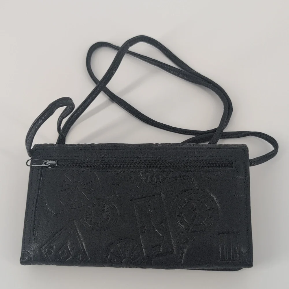 Wilson's Leather Crossbody Wallet Great Condition !
